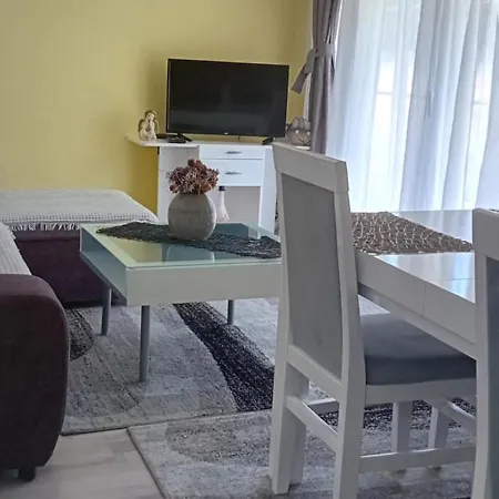 Apartmani Romansa Perucac Exterior photo