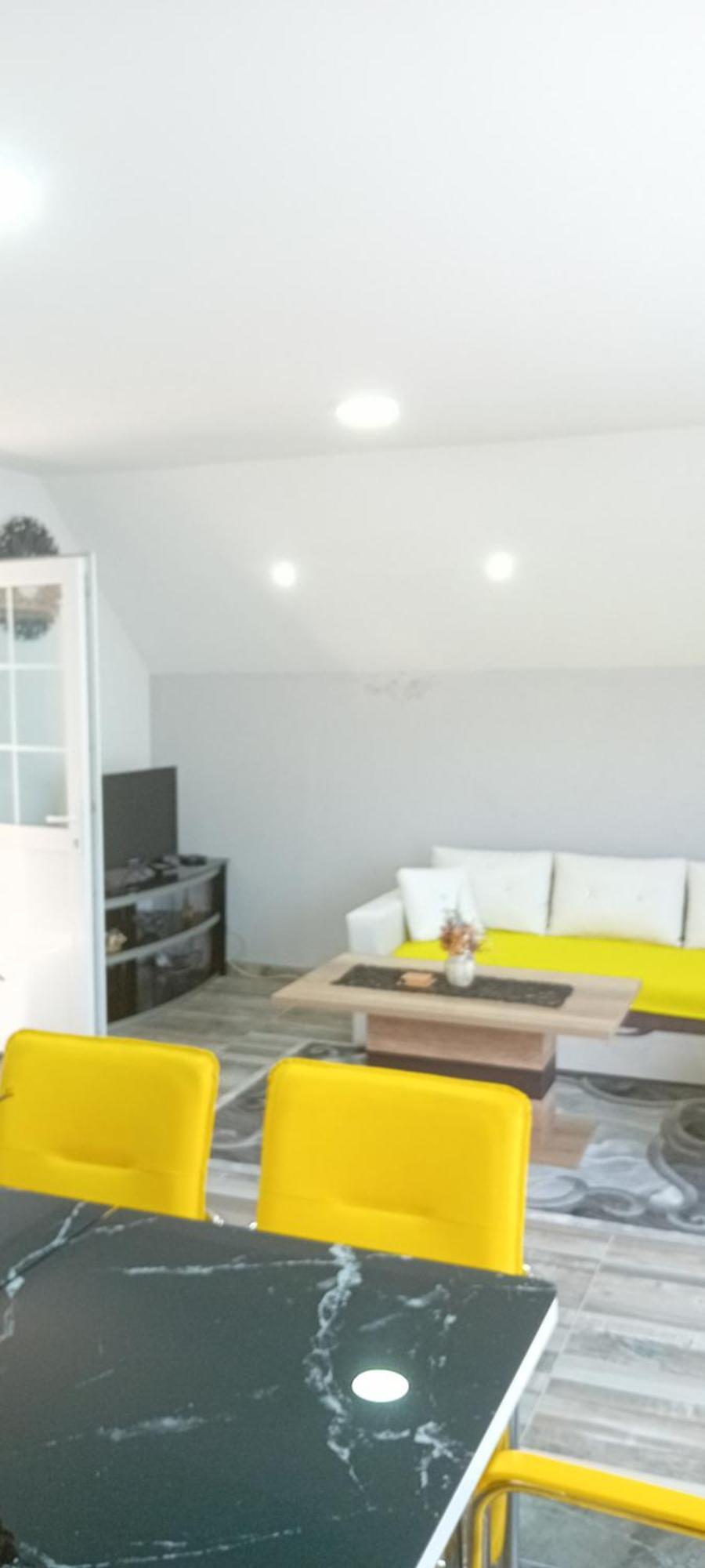 Romansa Apartment