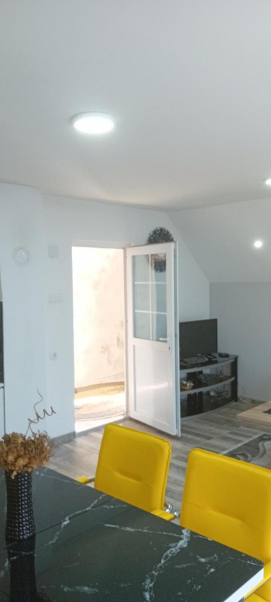 Apartment Romansa *
