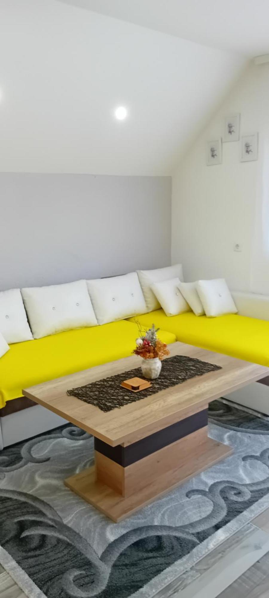 Romansa Apartment